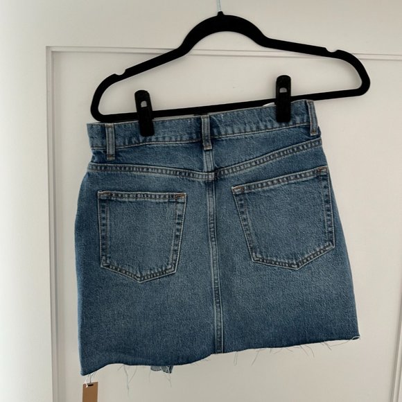 Reformation Jeans Ellie Asymmetric Denim Mini Skirt Raw Hem Size 27 - Picture 9 of 10